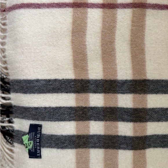 Burberry Plaid Cream Scarf - Picture 3 of 6